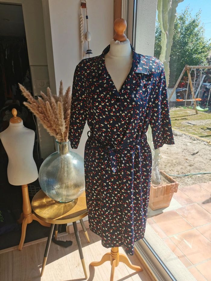 Robe chic bleu marine motifs fleurs taille 44 la maison du jersey