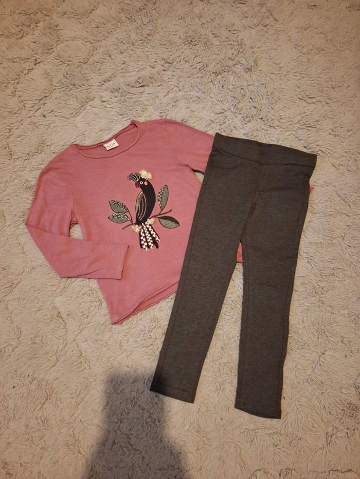 Superbe ensemble jegging et haut 5/6 ans 🌺 tape à l'œil / kiabi 🌺 excellent état