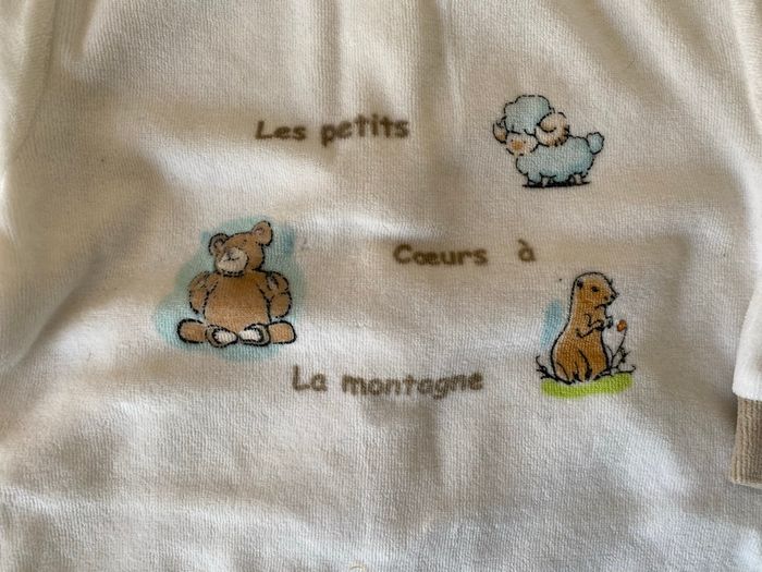 Les Petits Coeurs à la Montagne Pyjama Grenouillère blanc Taille 12 mois - photo numéro 3