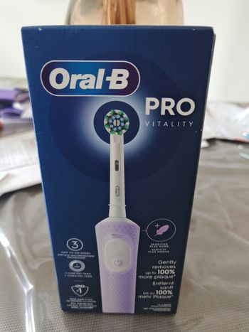 Brosse électrique Oral B pro vitality neuf 