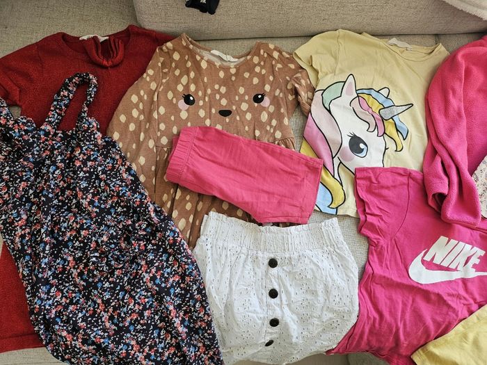Lot 10 vêtements fille 5 ans
