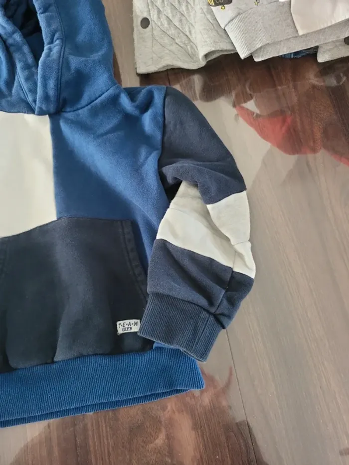 Sweat tape a l oeil 8 ans 128 cm - photo numéro 3