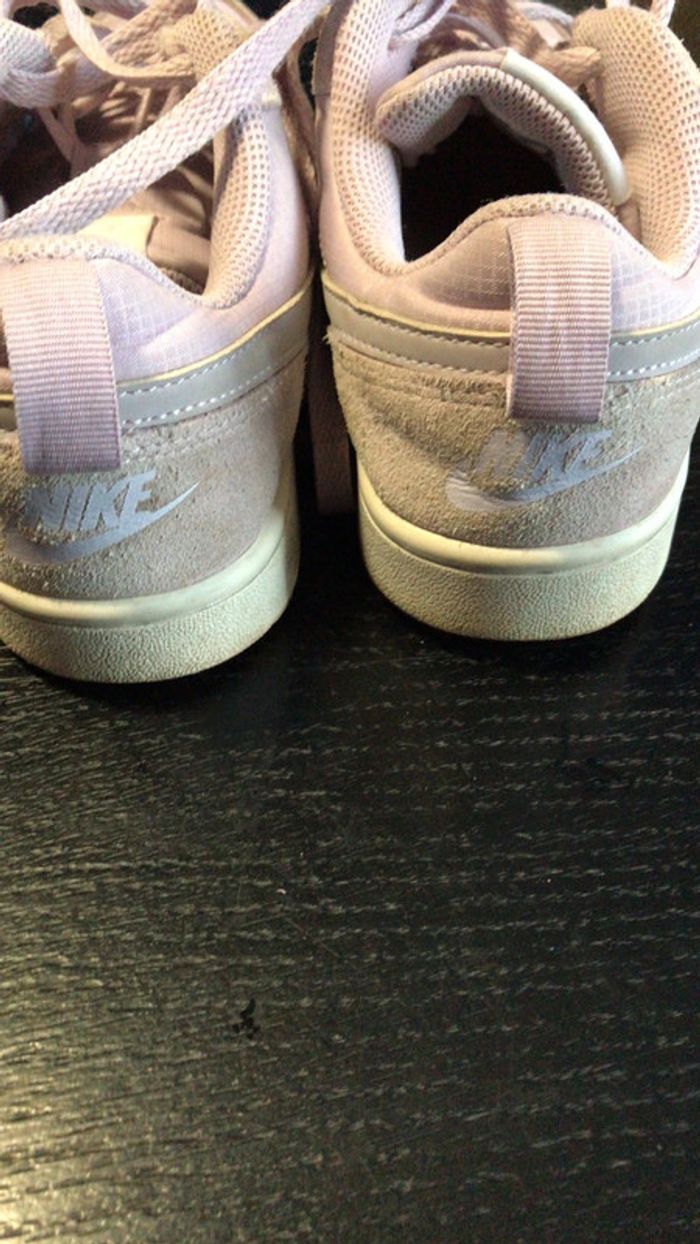 Baskets Nike taille 37,5 - photo numéro 4