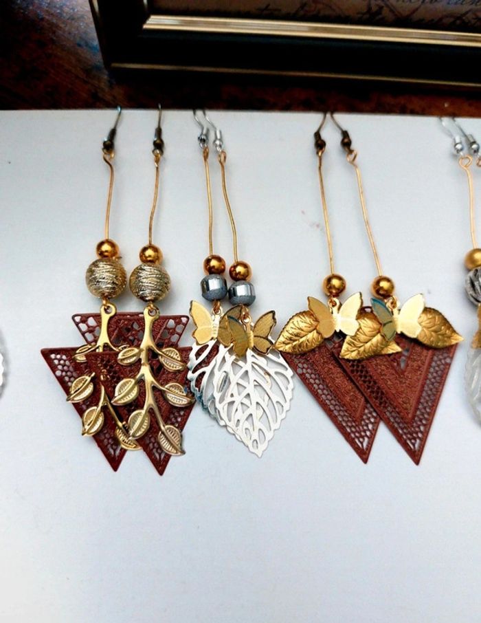 Magnifique paire de boucles d'oreilles pendantes style vintage coquette dark academia - photo numéro 4