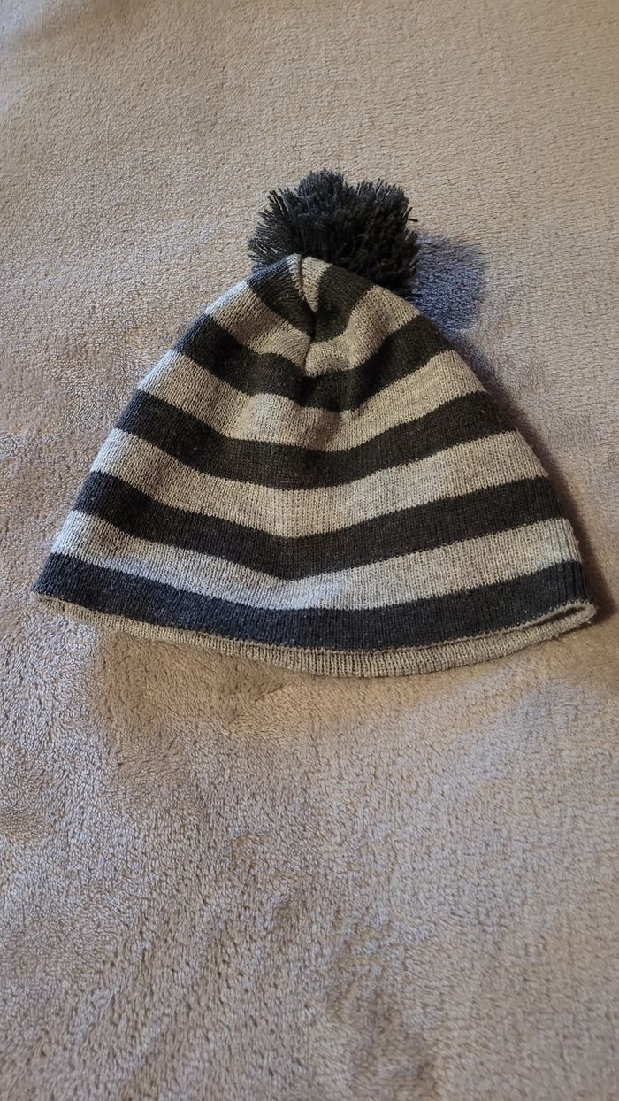 Bonnet The Cars taille 3 à 5ans pour petit garçon - photo numéro 2