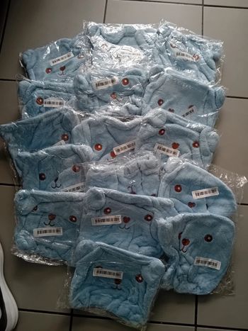Lot de 16 bonnets de séchage cheveux neufs