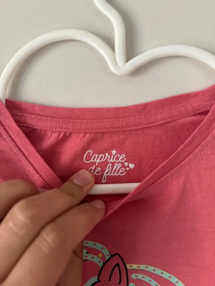 👚T-shirt manche longue - fille - 6 ans - 116 cm- caprice de fille- très bon état- 100% coton - photo numéro 4