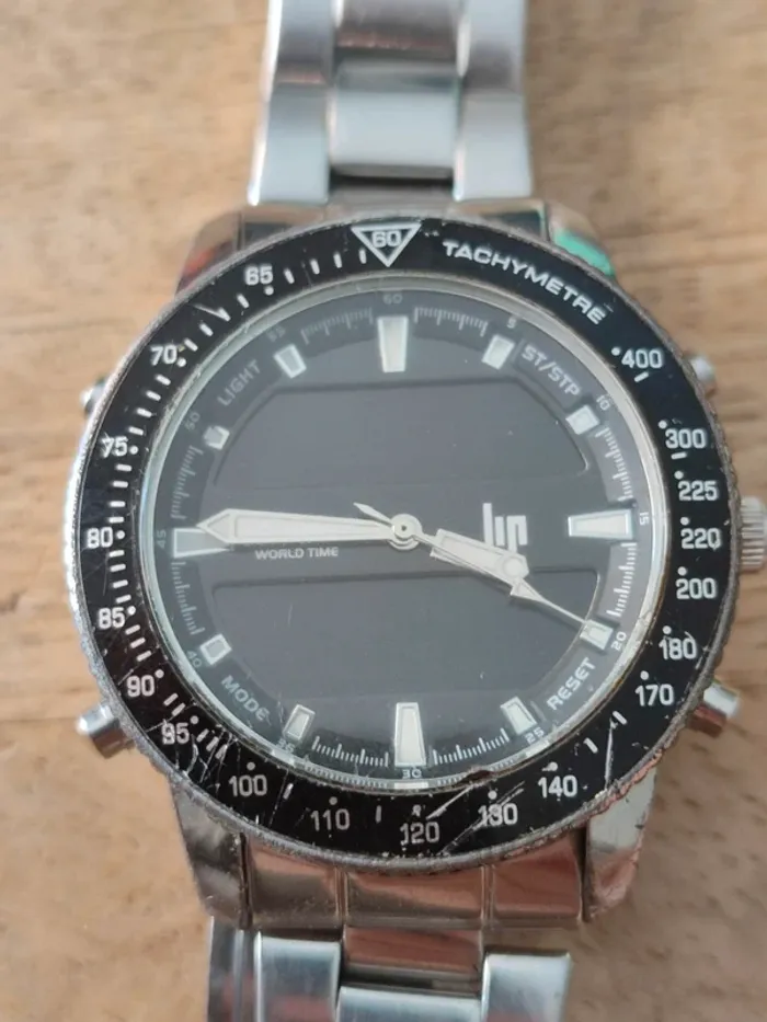 Montre quartz Lip Tachymètre World time - photo numéro 2