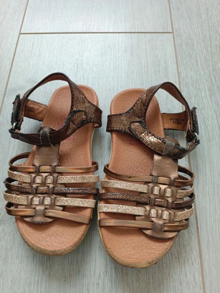Sandales 24 offertes