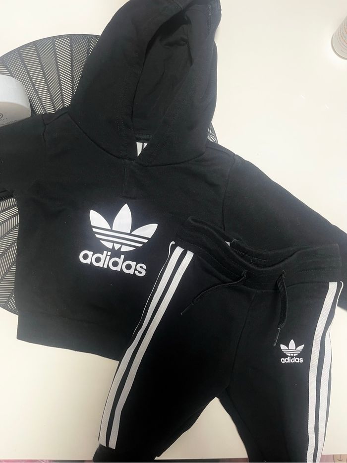 Ensemble Adidas Noir 3/6 mois