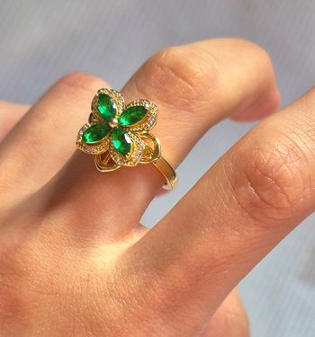 Bague anti-stress trèfle en acier inoxydable 