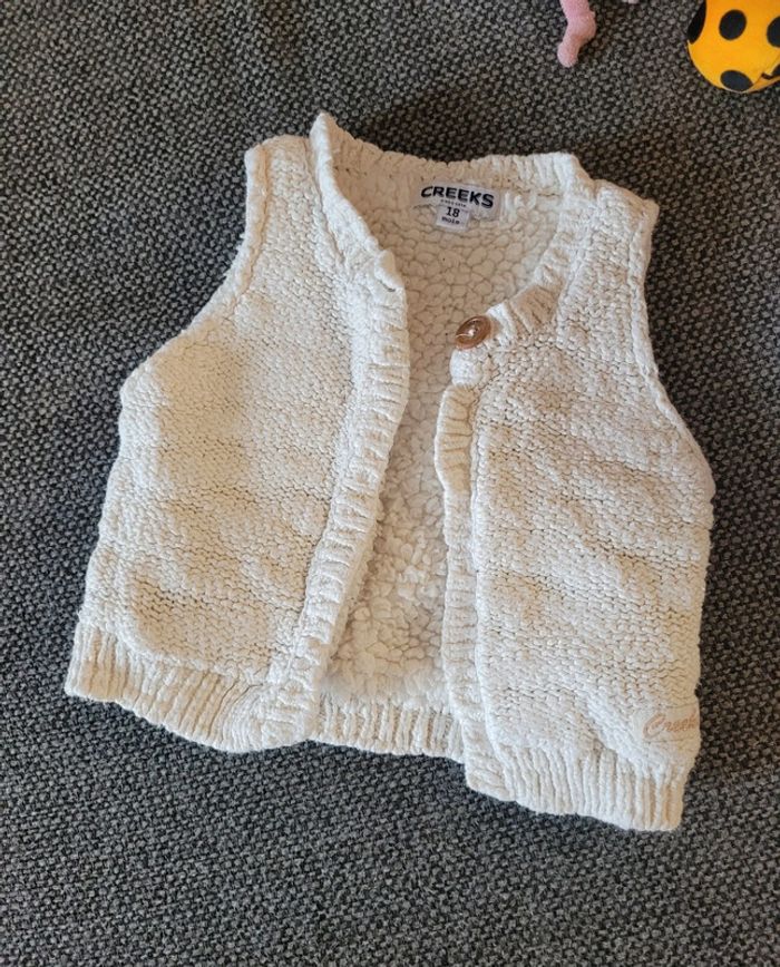 Gilet sans manche fille 18 mois - photo numéro 3