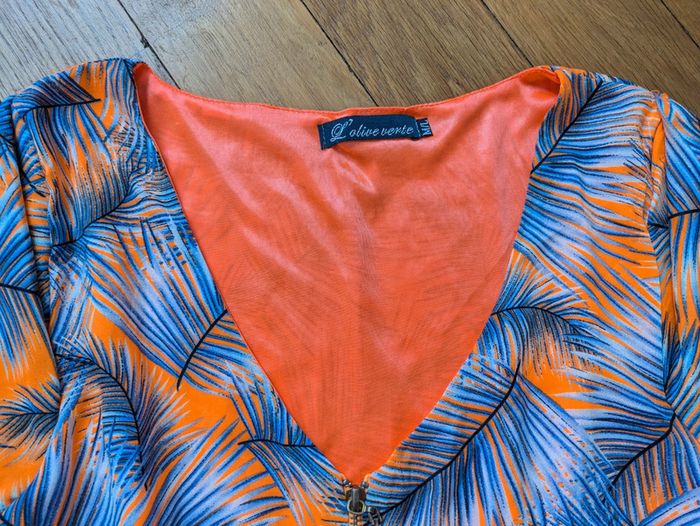 Robe couleur flashy colorée palmier M très bon état avec poches - photo numéro 3