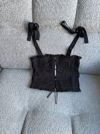 Top crop top noir lacets bijou Zara neuf