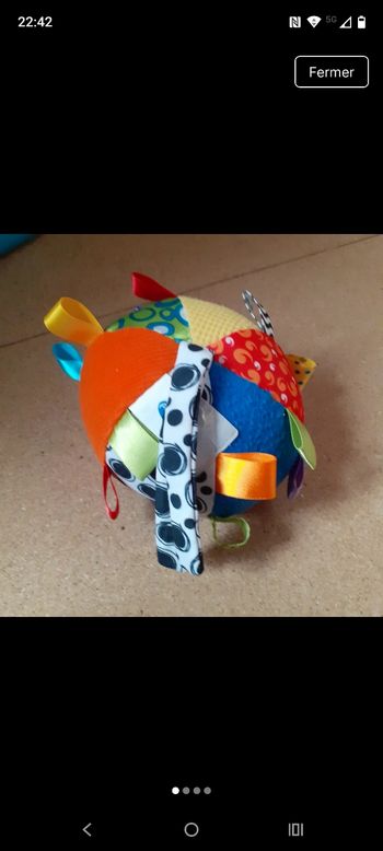 Balle différentes textures avec grelot