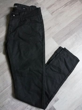 Pantalon slim noir taille 36 neuf