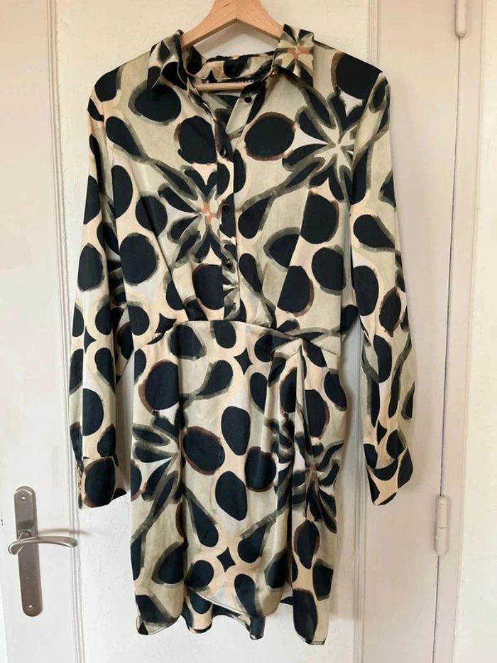 Robe imprimée Zara – Taille L – Très bon état fluide légère - photo numéro 3