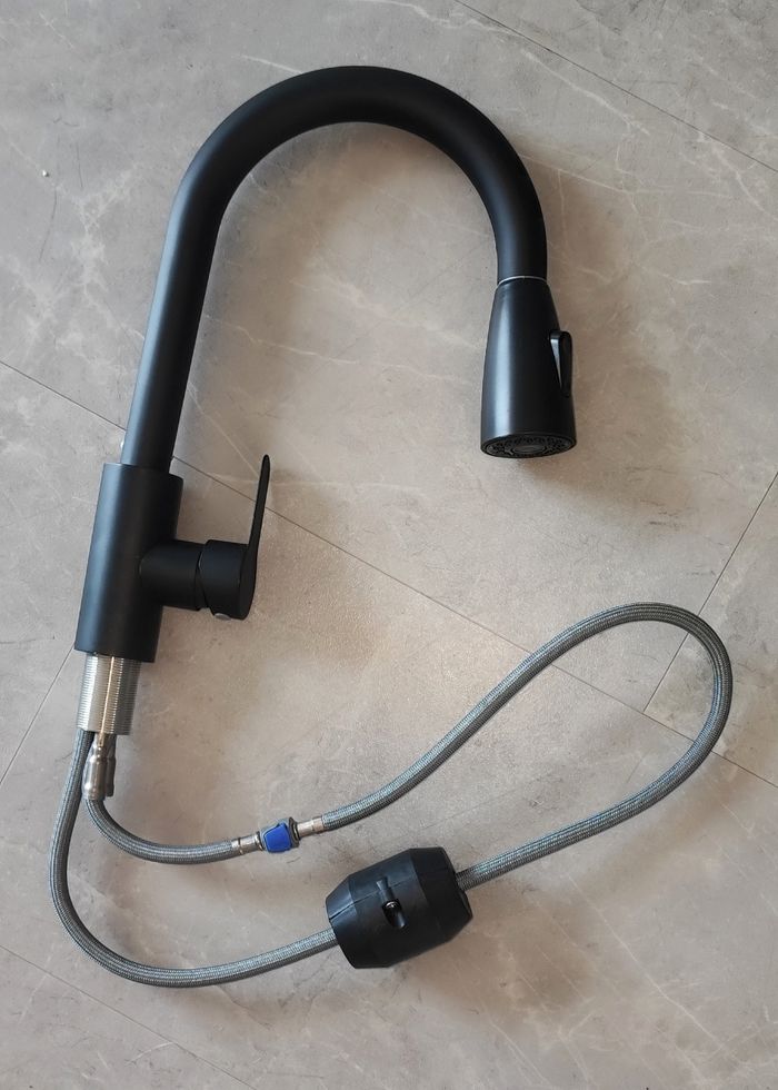 Robinet mitigeur design noir neuf jamais servi dans son emballage - photo numéro 2
