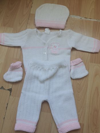 Tenu laine de naissance