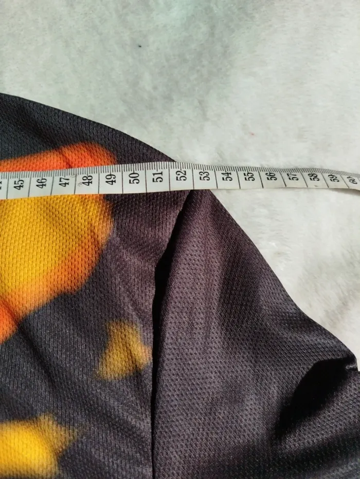 T-shirt Sasuke Primark taille M - photo numéro 15