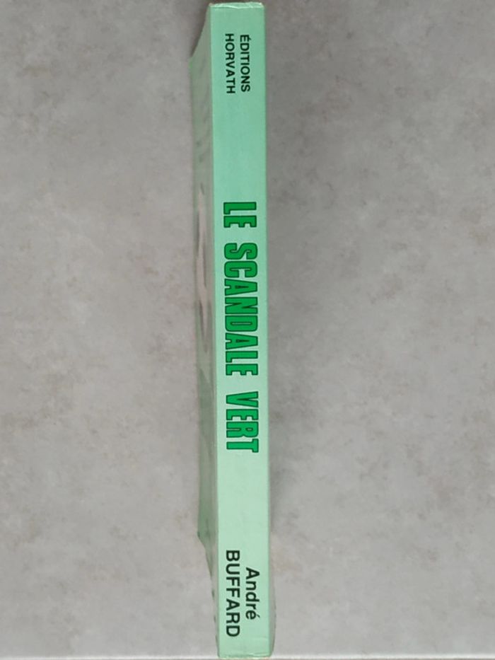 Livre Le Scandale Vert - photo numéro 3