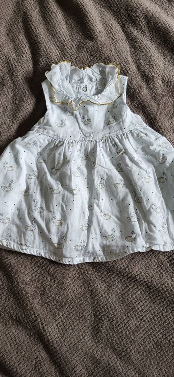 Robe cygnes 6 mois