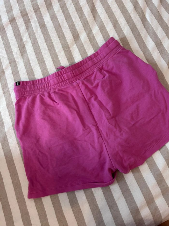 Short sport rose taille L / 40 - photo numéro 4