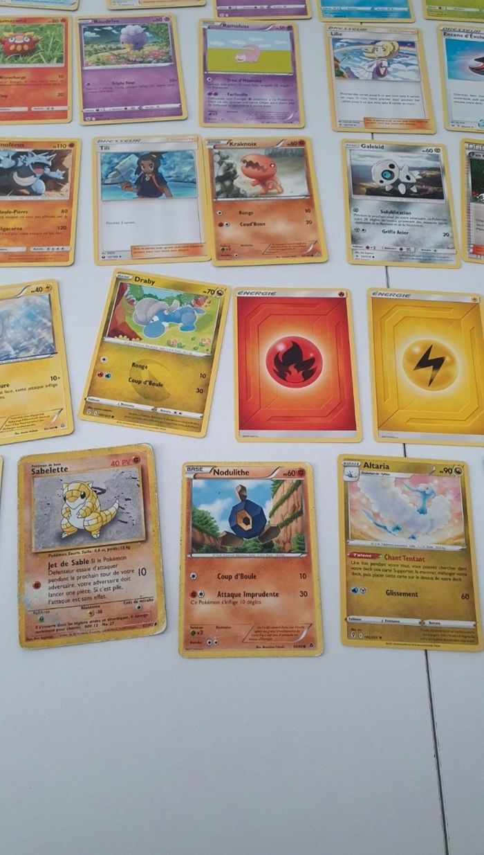 Lot de 35 cartes Pokémon - photo numéro 5