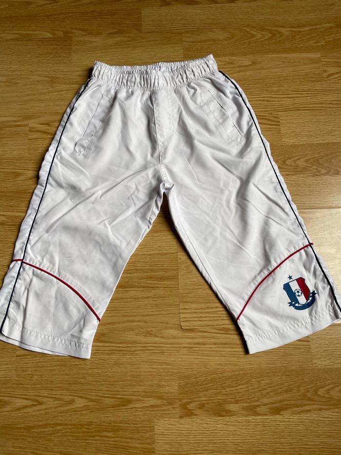 Bermuda taille 8 ans