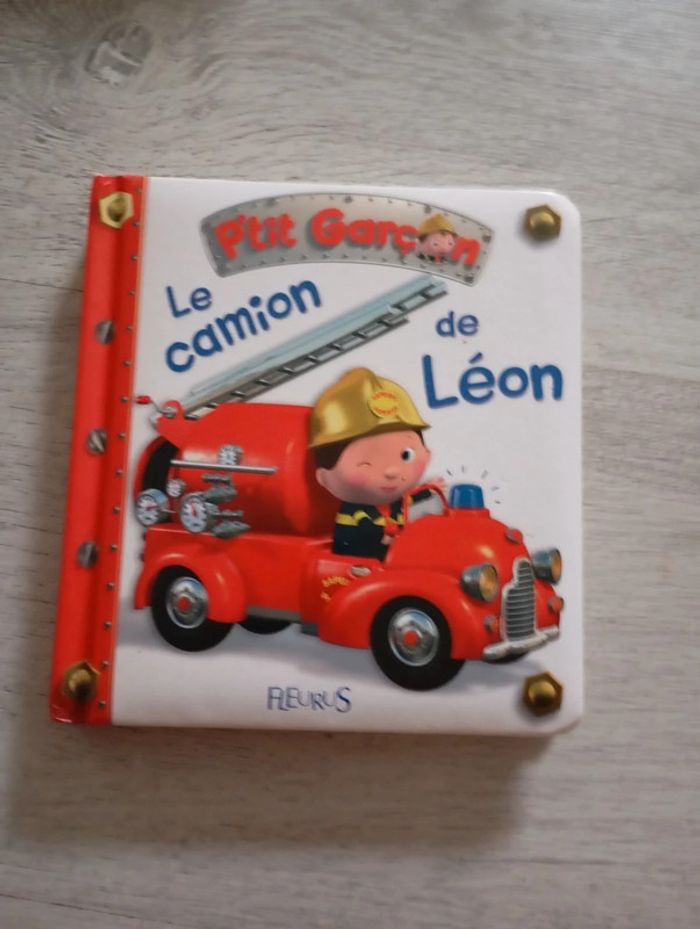 Lot de livres collection p'tit garçon - photo numéro 2