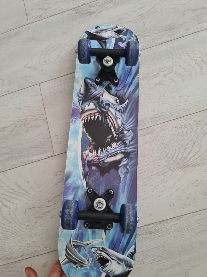 Skate enfant "Requins " - photo numéro 3