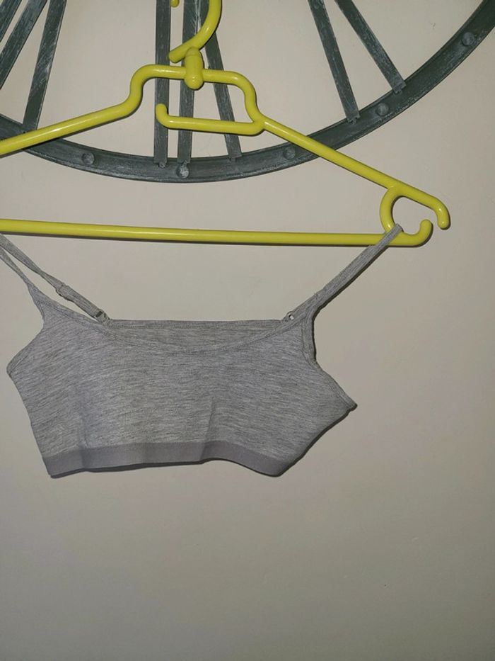Brassière 16 ans - photo numéro 2