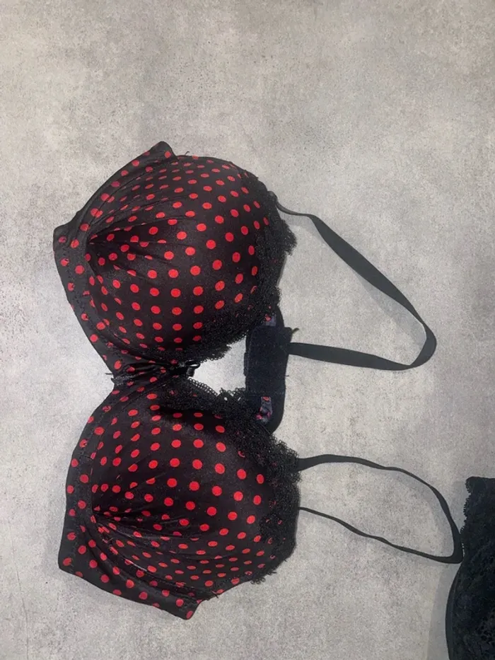 Lot de trois soutiens-gorge - photo numéro 8