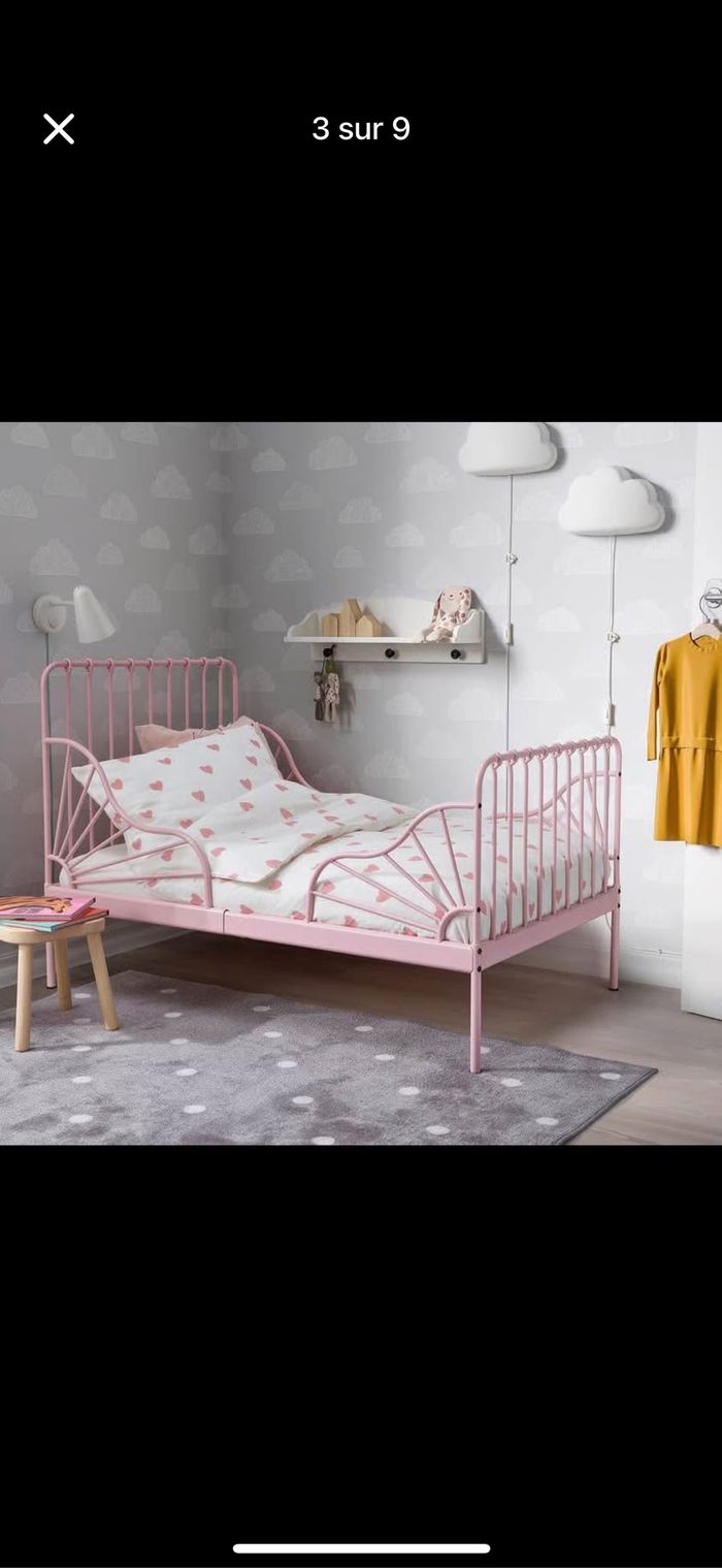 Lit IKEA extensible rose +sommier+matelas - photo numéro 3