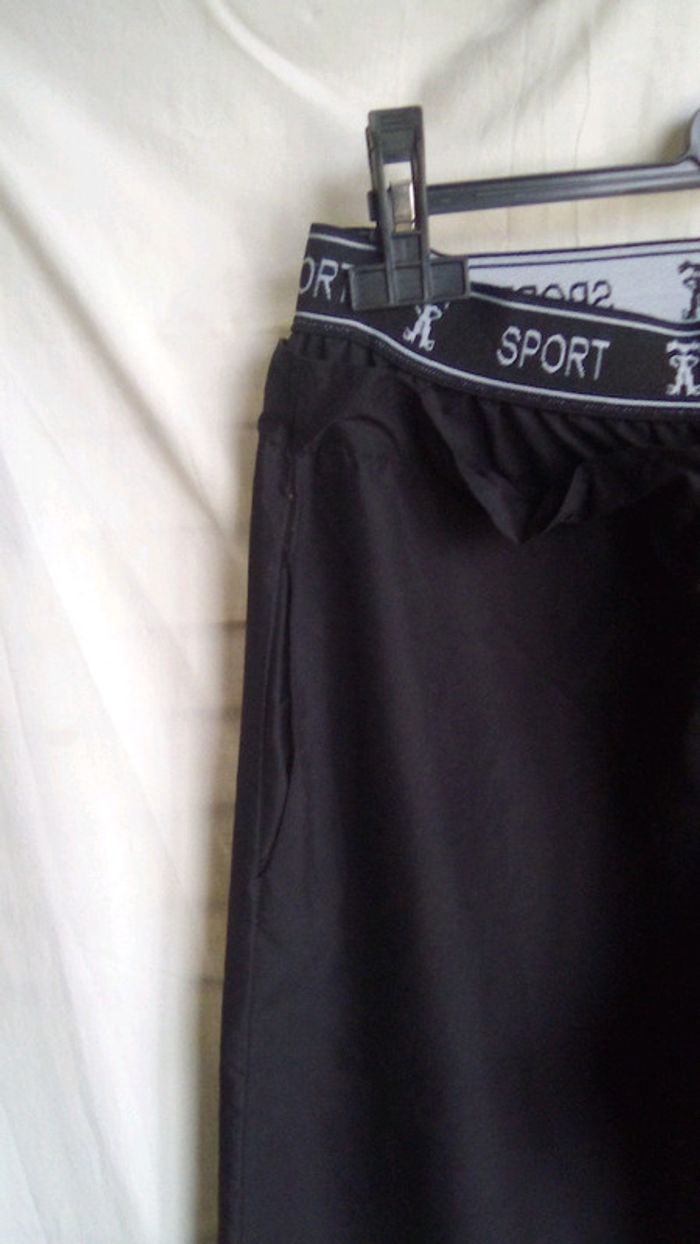 Pantalon large noir fin - photo numéro 4
