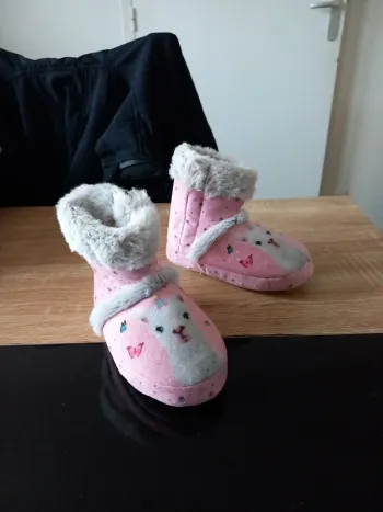 Chaussons fille 24