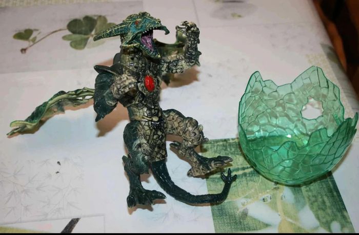 figurine