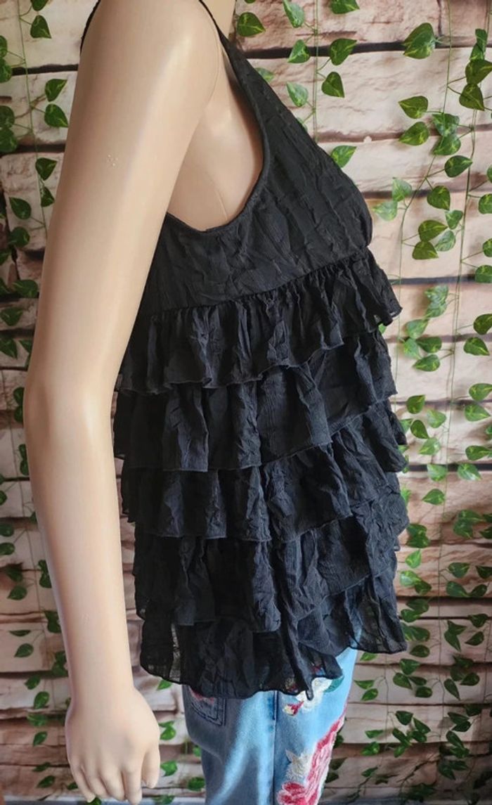 🌸Top péplum noir a volants Taille 38🌸 - photo numéro 3