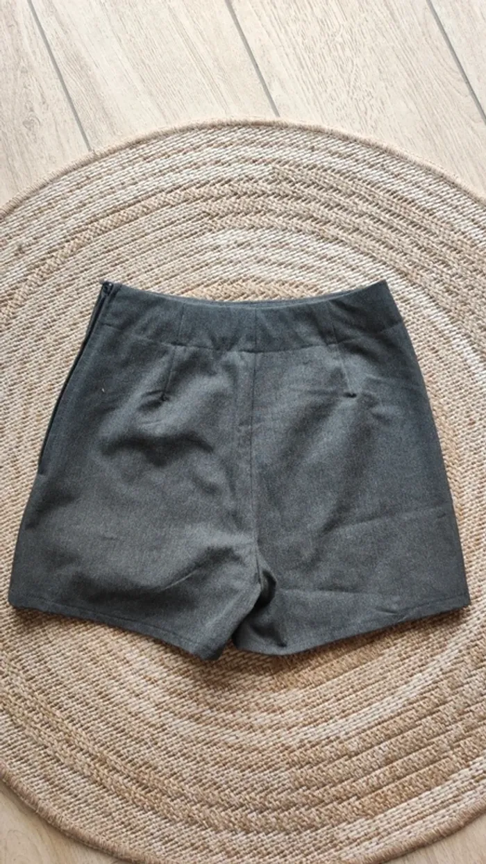 Short #10ansgabice - photo numéro 2