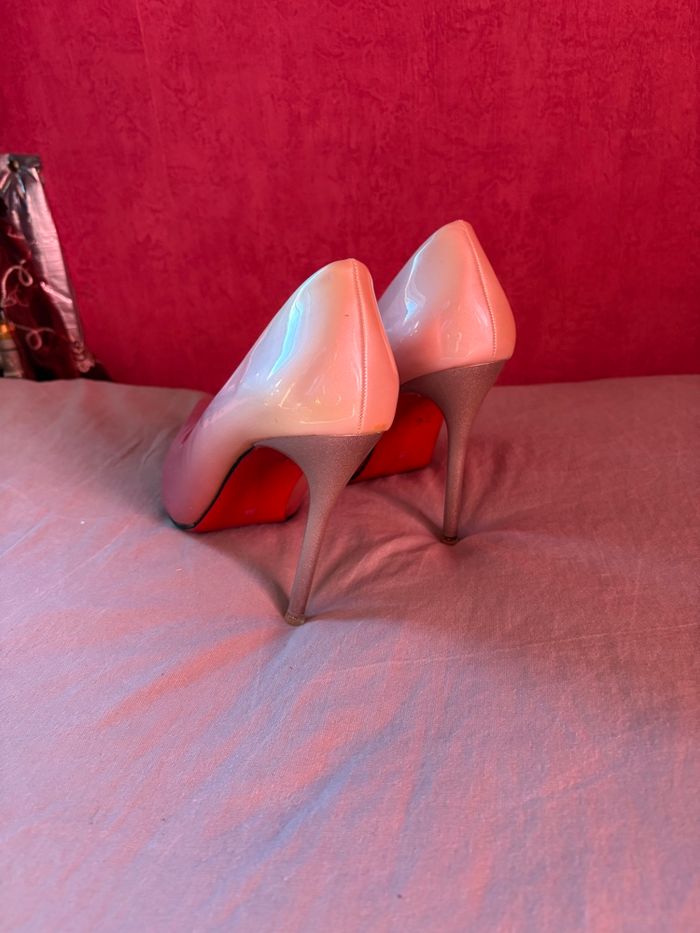 Talons portés quelques fois - photo numéro 3