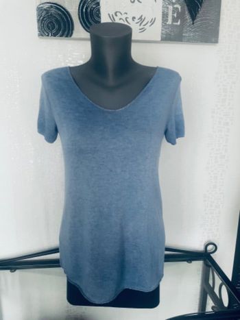 Tee shirt tendance taille 36 excellent etat