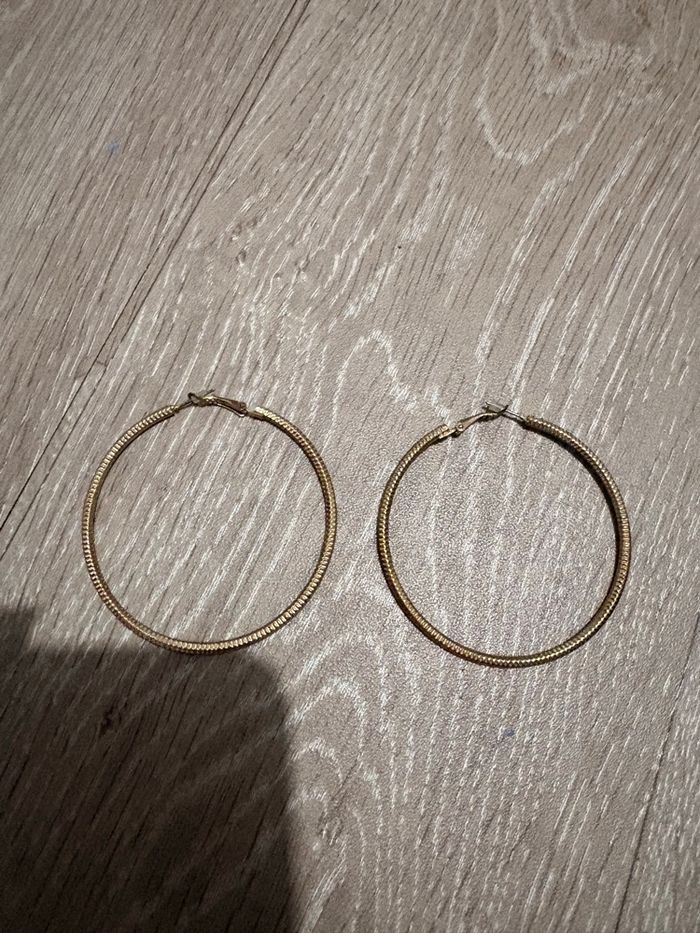 Boucle d’oreille - photo numéro 1