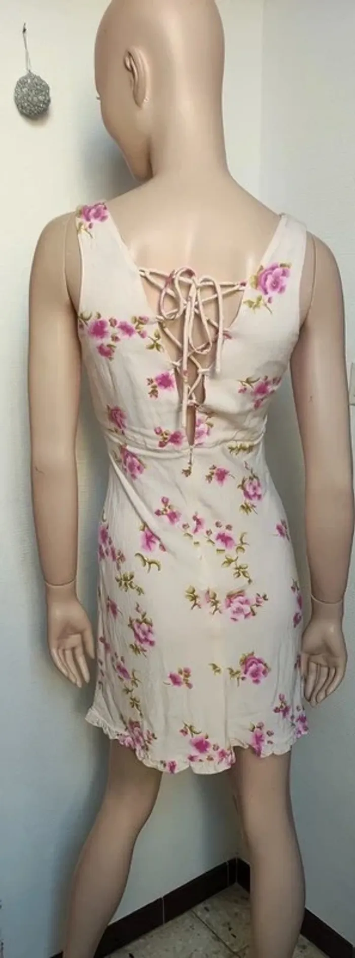 Robe fleurie légère – Taille 38 - photo numéro 3