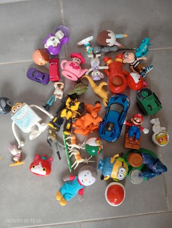 Lot de figurines/petit jouets