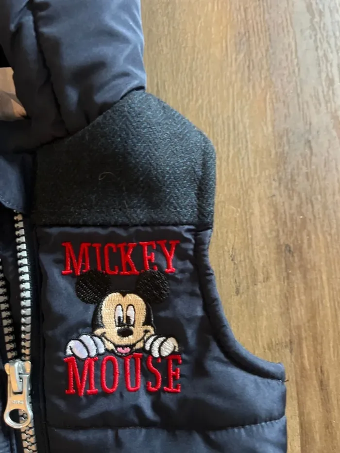 Doudoune sans manches Disney Mickey bleu 3 mois neuf - photo numéro 3