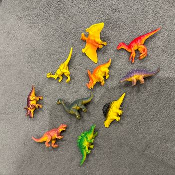 Dinosaures en lot