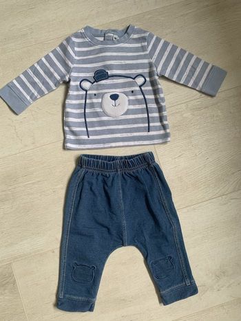 Ensemble jeans souple et tee-shirt manches longues 6 mois