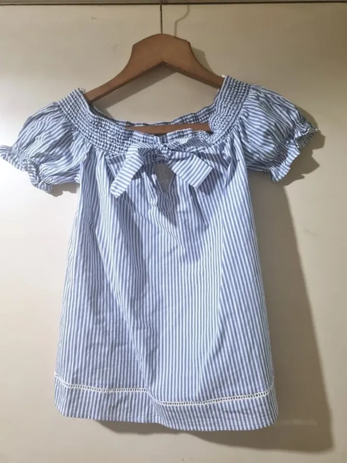 Très joli haut NafNaf noeud devant et tout en dentelles transparentes dans le dos impeccable T XS - photo numéro 2