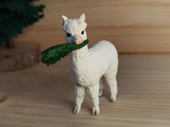 Schleich Lama Alpaga Blanc Figurine Animal d'Amérique du Sud