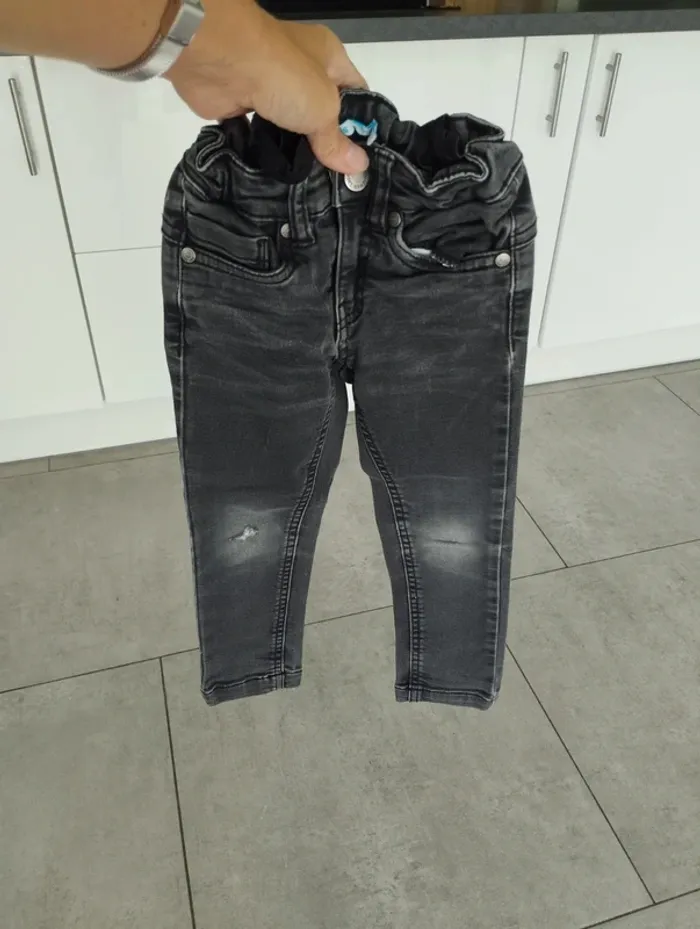 Jean slim taille 3 ans - photo numéro 2